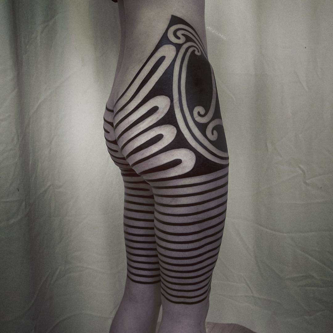 hip tattoo tribal