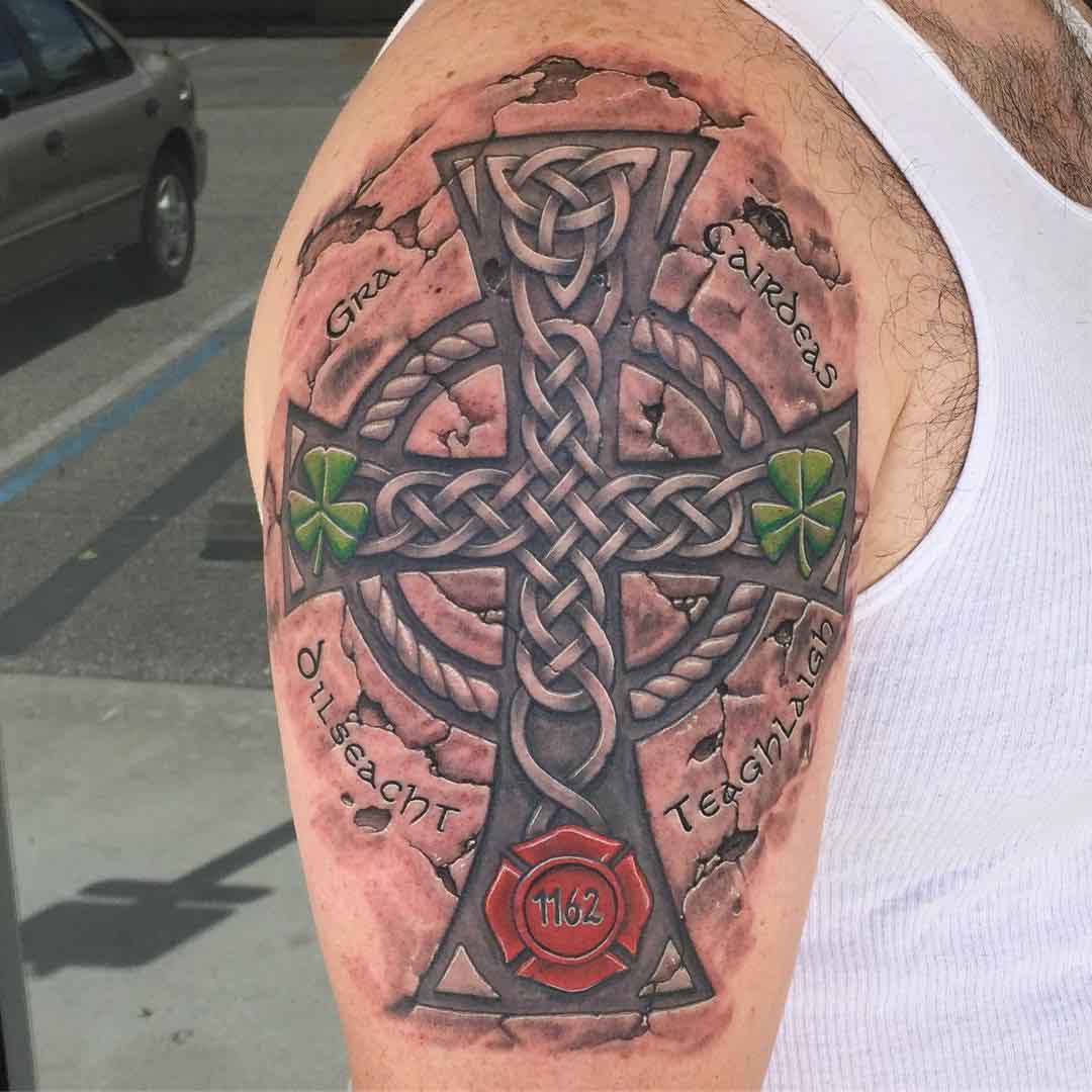 shoulder tattoo celtic cross